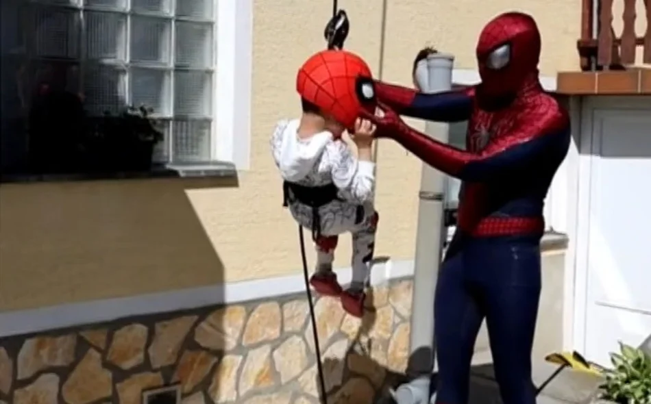 Nakon borbe s leukemijom dječaka Bornu iznenadila posjeta i poklon Spider-Mana