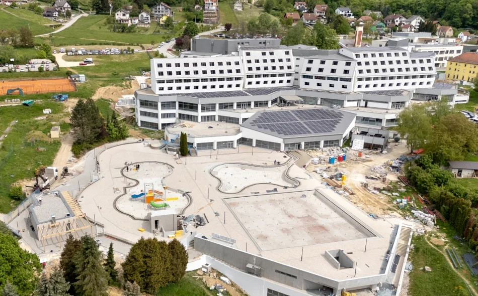 Sutra vrata otvaraju obnovljeni Arboretum Opeka i Hotel Minerva &ndash; vrpce svečano reže hrvatski premijer Andrej Plenković