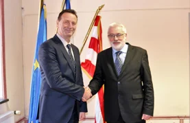 Davor Bobić izabran za dekana Akademije u Osijeku, čestitao mu gradonačelnik