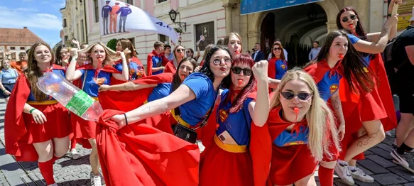 U srijedu mimohod maturanata, u četvrtak sportski dan, a u petak plesanje quadrille
