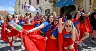 U srijedu mimohod maturanata, u četvrtak sportski dan, a u petak plesanje quadrille