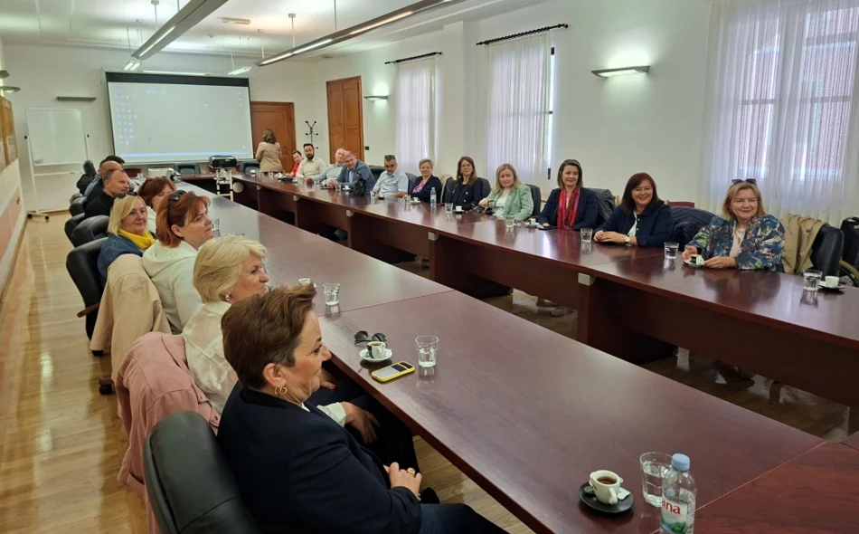Članovi Aktiva ravnatelja osnovnih škola Zagrebačke županije upoznali se s radom Centara izvrsnosti