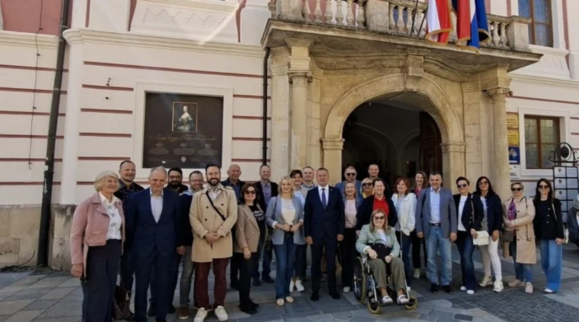 Članovi Aktiva ravnatelja osnovnih škola Zagrebačke županije upoznali se s radom Centara izvrsnosti