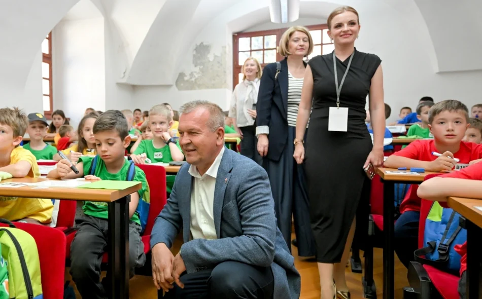 FOTO Više od 200 malih genijalaca na Državnom natjecanju iz mentalne aritmetike u Varaždinu
