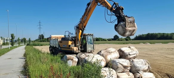 FOTO Bosilj: 20 godina nitko ništa nije poduzimao, a mi sada odvozimo posljednju balu!