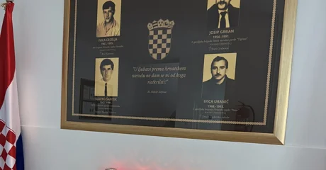 Otkrivena spomen-ploča poginulim i nestalim braniteljima Domovinskog rata