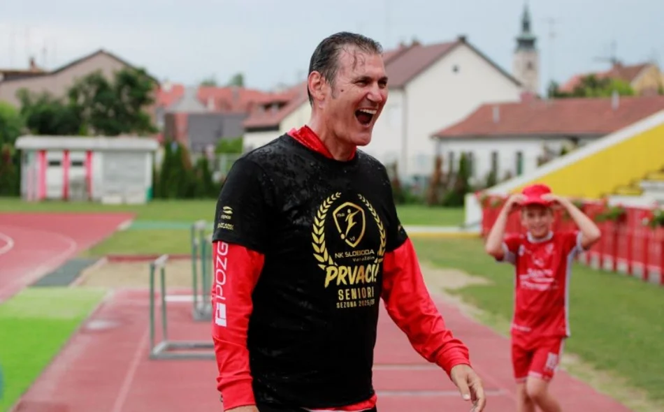 Uvjerljiva pobjeda i slavlje naslova prvaka za kraj domaće sezone