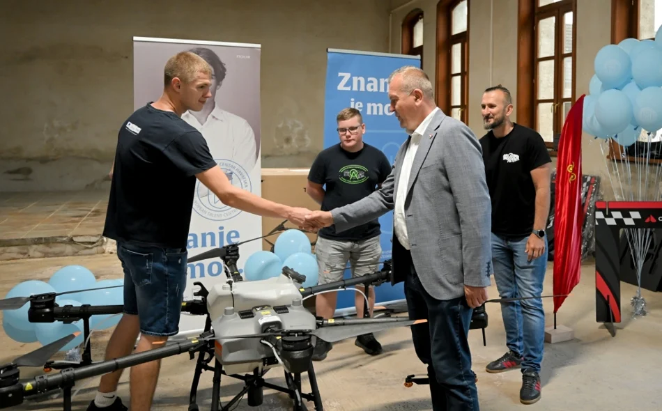 Dronfest &rsquo;26: učenici sedam osnovnih škola Varaždinske županije predstavili vještine upravljanja dronom