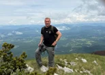 Župan Stričak i &bdquo;Rode&ldquo; na Velebitu  u spomen na poginule hrvatske branitelje