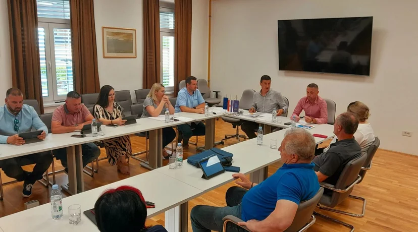 Općinske nagrade Vladimiru Cikaču, Lani Lukinec i Zlatnim goricama
