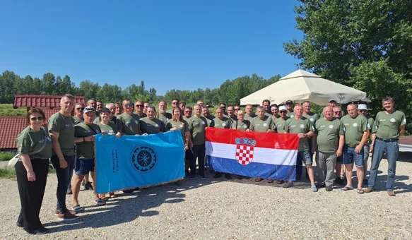 FOTO Varaždinski branitelji krenuli na 300-tinjak kilometara dug put u čast poginulim i nestalim suborcima