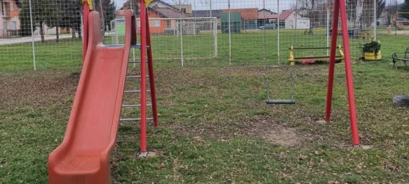 Dodijeljen ugovor o dodjeli sredstava za obnovu igrališta Kopajec, vrijedan 30 tisuća eura