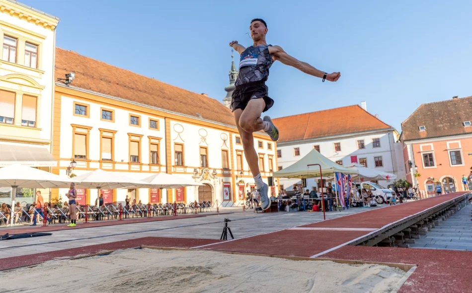 FOTO Jana Koščak i Klemen Modrijančić pobjednici atletskog spektakla "Korzo Jump 2026"