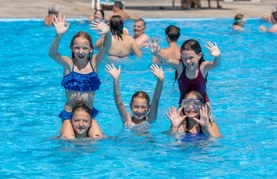 FOTO Stotinjak varaždinskih osnovnoškolaca uživa u 7. Ljetnom sportskom višeboju