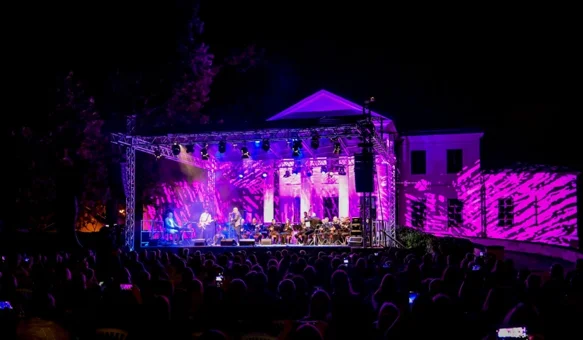 Pozornica kod Vile Bedeković - Od gala otvorenja do Sanrema i kazališnih hitova