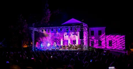 Pozornica kod Vile Bedeković - Od gala otvorenja do Sanrema i kazališnih hitova