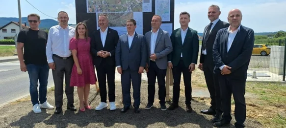 Više od 100 milijuna eura za ceste i pruge u Varaždinskoj županiji, ministar Butković obišao radove