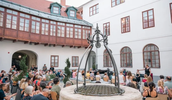 Koncert u mraku ponovno oduševio mnogobrojnu publiku