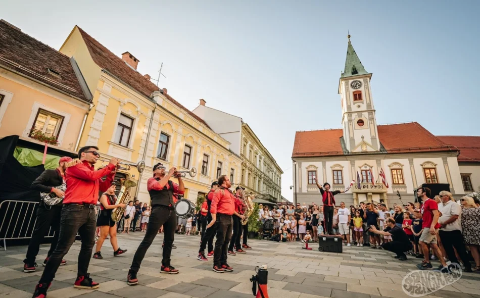 Ulica uskoro postaje pozornica, do čarolije Špancirfest još je samo mjesec dana