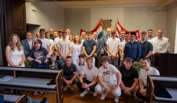 Ministar gospodarstva srednjoškolcima uručio stipendije za obrtnička zanimanja