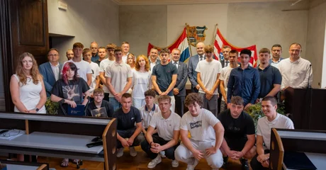AUDIO Ministar gospodarstva srednjoškolcima uručio stipendije za obrtnička zanimanja