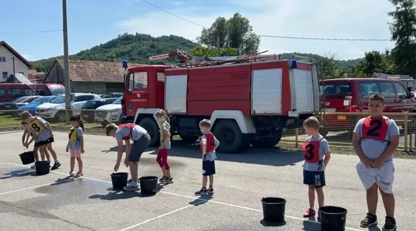FOTO U Leskovcu Topličkom održano popularno vatrogasno natjecanje