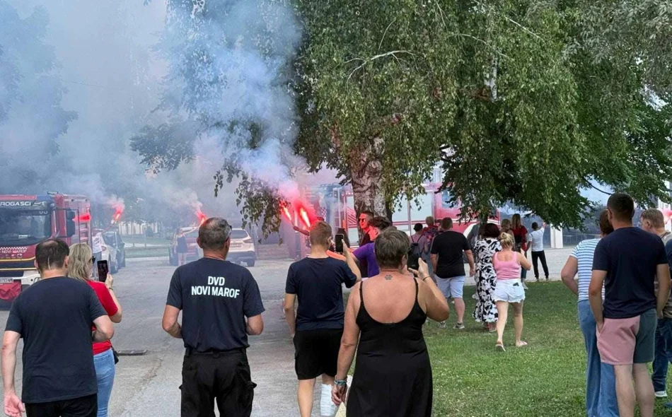 FOTO Novi Marof priredio svečani doček mladim vatrogascima