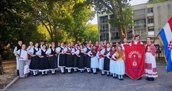 FOTO Novomarofski KUD-ovci na međunarodnom festivalu u Mađarskoj