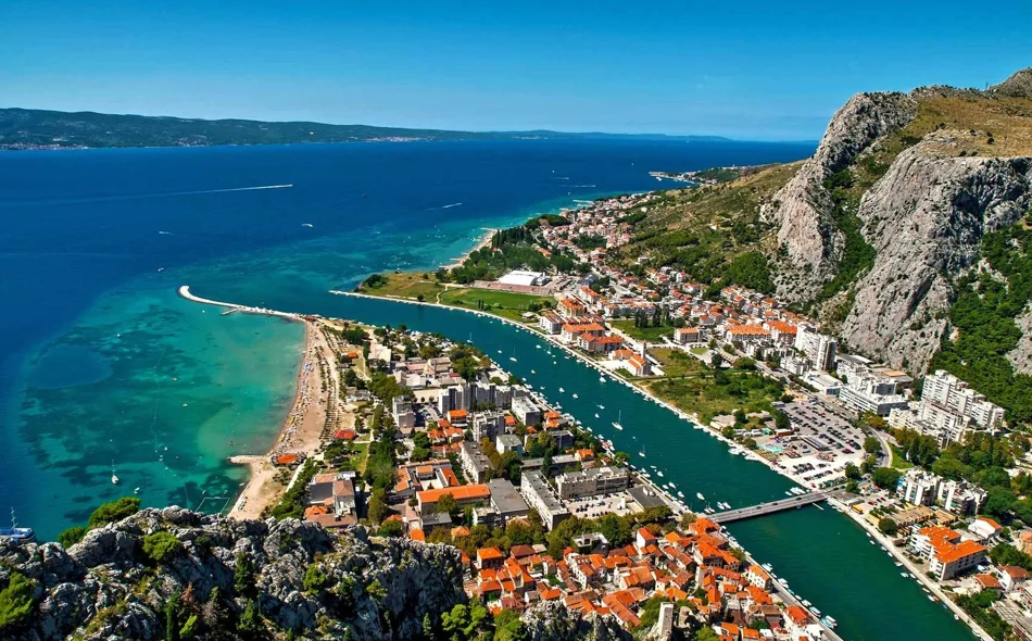 Varaždinska županija uplatila Gradu Omišu 25.000 eura za sanaciju posljedica požara