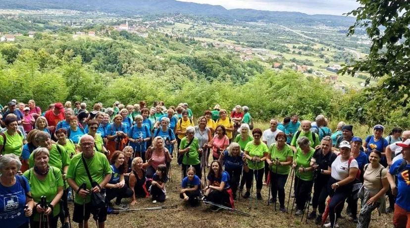 FOTO Sudjelovalo više od 300 hodača, a stigli su i zaljubljenici u prirodu iz Vojvodine