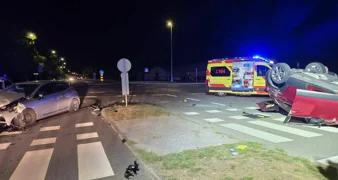 Sudar dva automobila u Ludbregu, jedan završio na krovu