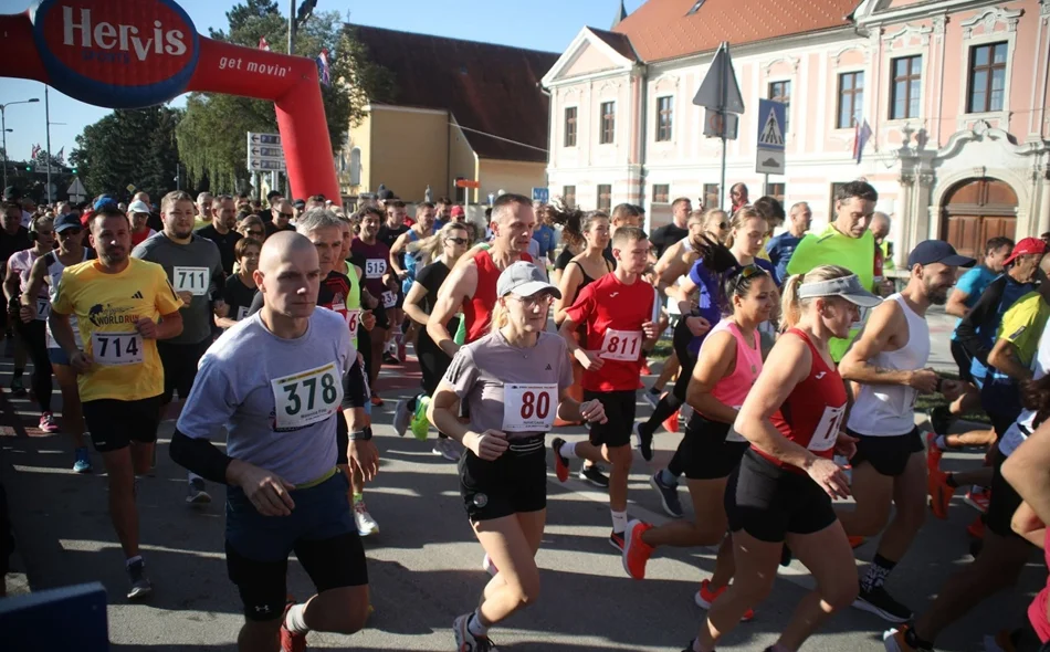 Na 32. Joma Varaždinskom polumaratonu trčat će djeca, rekreativci, profesionalci, rekorderi, ali i gluhoslijepe osobe