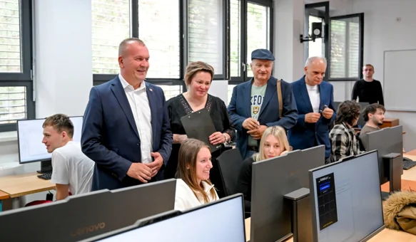 Tehnologija u službi znanja: Druga gimnazija Varaždin dobila suvremenu informatičku učionicu