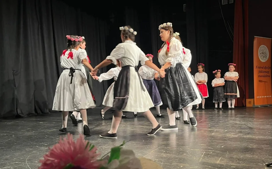 Dječja folklorna skupina KUD-a Cestica predstavila svoj kraj u Vodicama