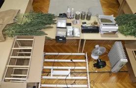 FOTO Uhvaćen uzgajivač konoplje i sumnjivih paketića