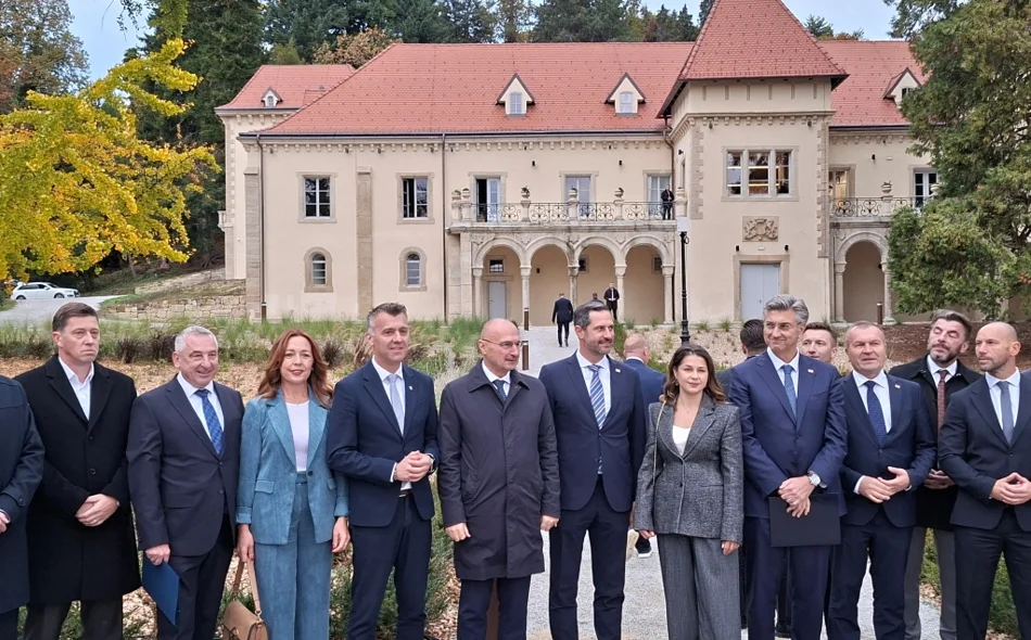 FOTO Premijer Plenković svečano otvorio vrata obnovljenog Arboretuma Opeka