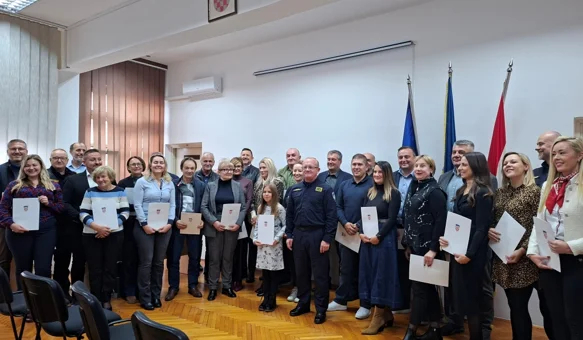 AUDIO Vrijedna donacija humanitarne &bdquo;Memorijalne utrke 37&ldquo; predana Zakladi policijske solidarnosti