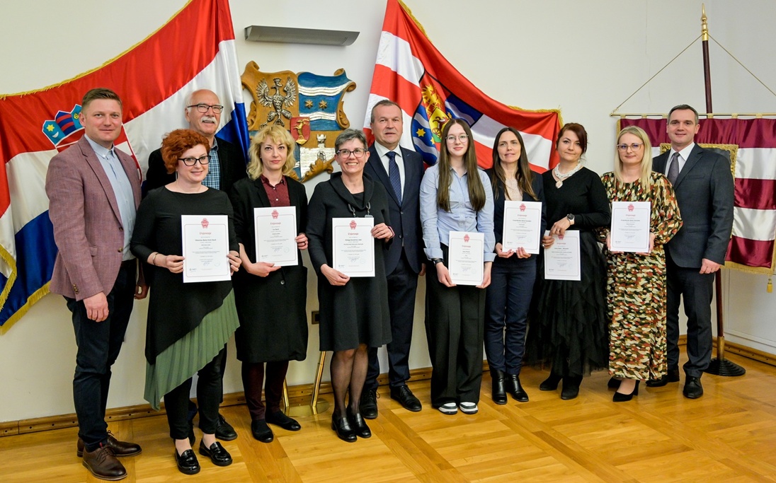 Predstavljanje suvenira kategorija 232 20250326