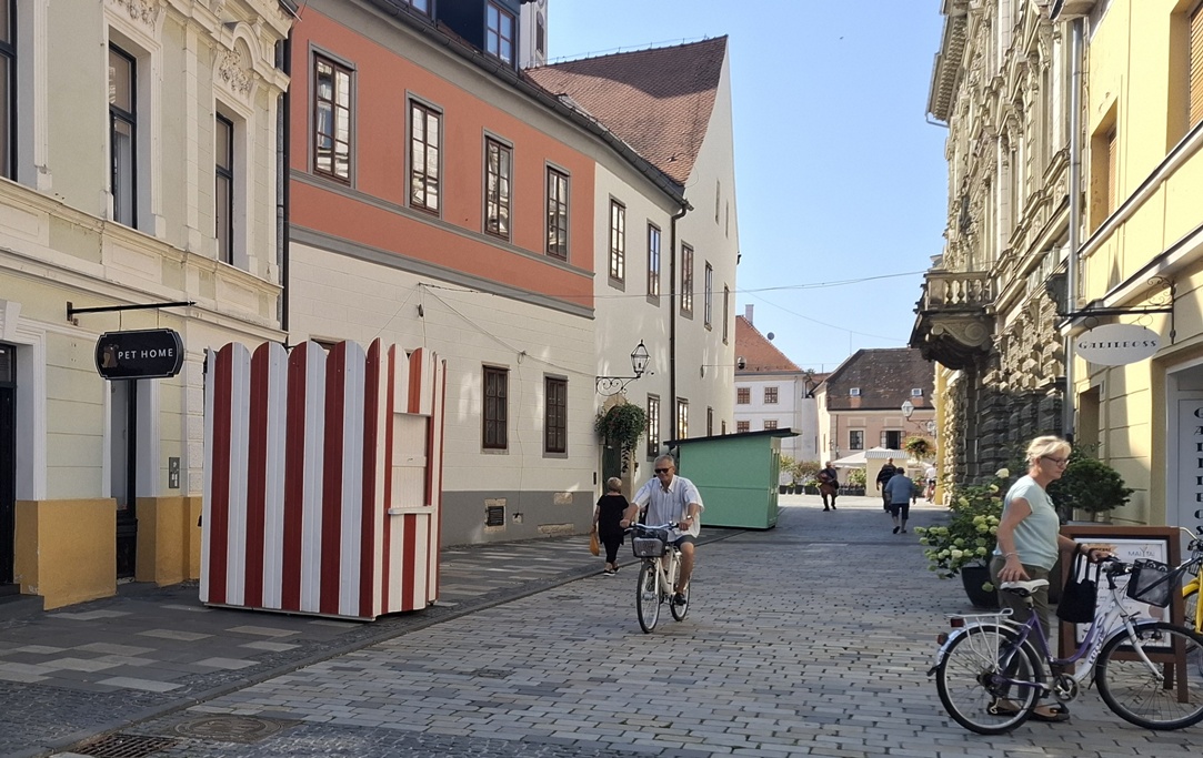 Spancirfest pripreme postavljanje kucica foto Robert Peharda 6 20250812