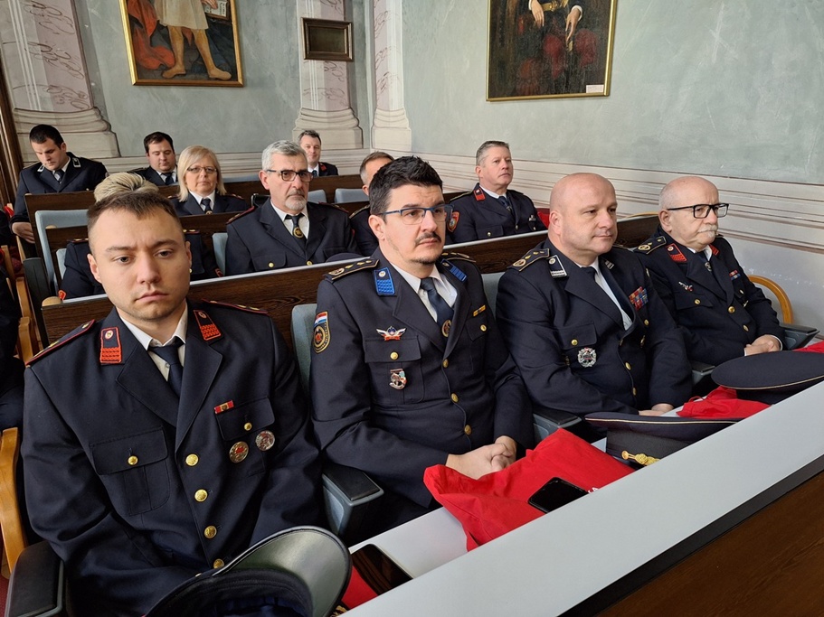 Vatrogasci 6 20251220