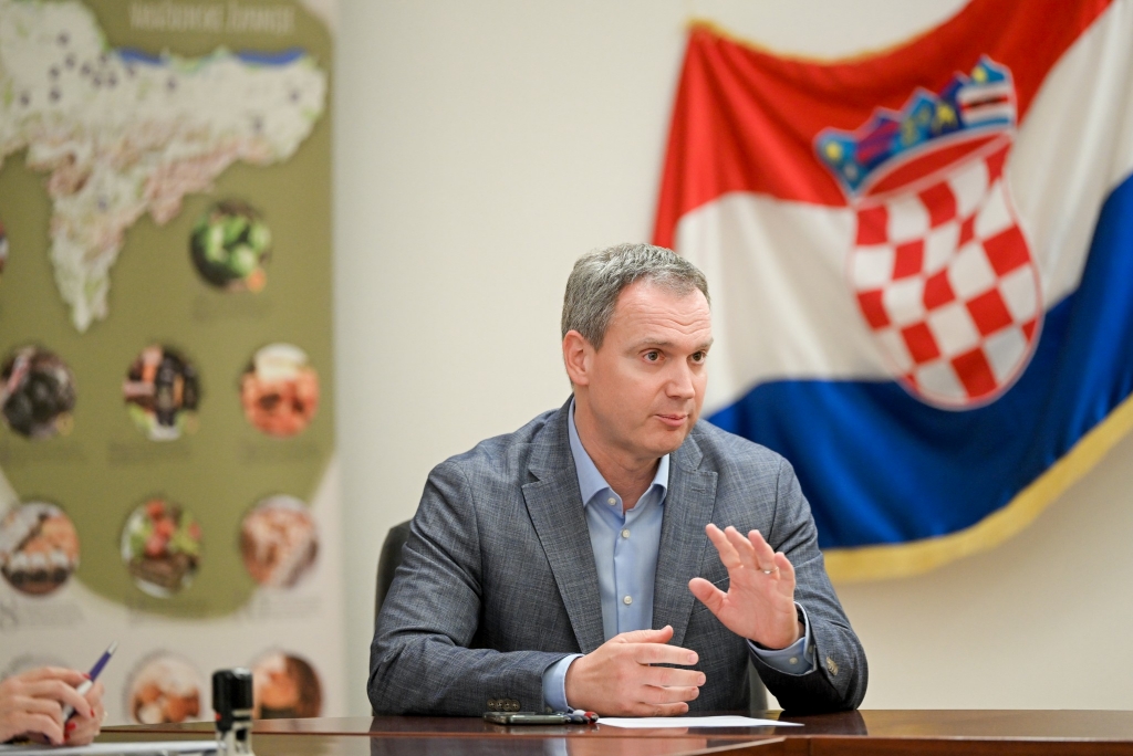 batch press potpisivanje ugovora TZN LTZ Var. zup 13