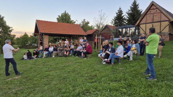 Matulov grunt - Tamno nebo nestaje - foto RR 44.jpg