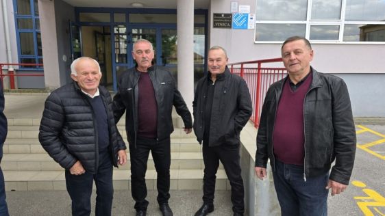 cestica-obljetnica mature 7.jpg