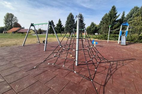 Otvori galeriju otb djecje igraliste 1.jpg