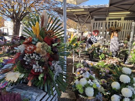 Otvori galeriju cvijece blagdan svi sveti 5 20251028.jpg