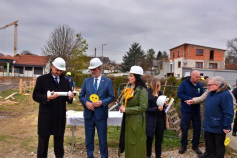 djecji vrtic novi marof-kamen temeljac 14.JPG