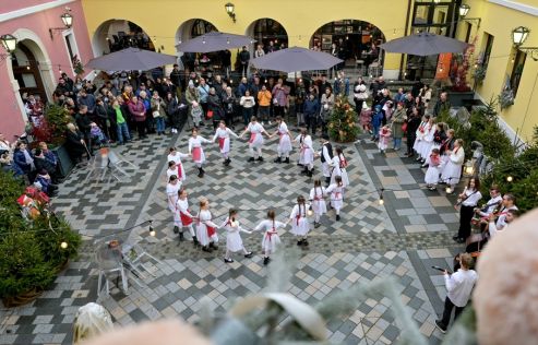 advent_s_pricom_atrij_druga_subota_prosinac_2025  1 20251207.jpg