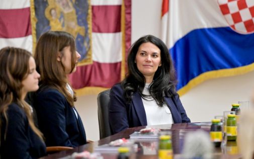 batch_Prva_privatna_gimnazija 7.jpg