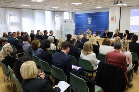 batch_Potpisivanje ugovora 8.jpg