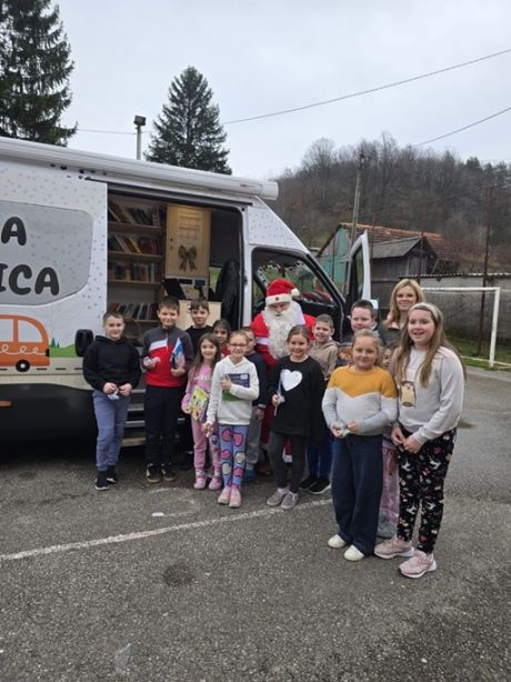 gnm bibliobus 3 20251218.jpg